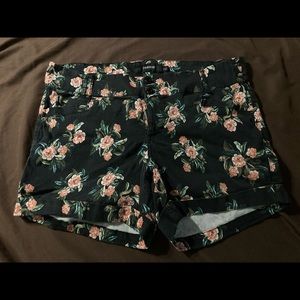 TORRID - floral shorts - size 14